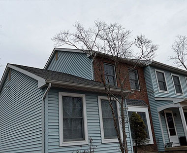 Hardie siding in Woodstock Brown